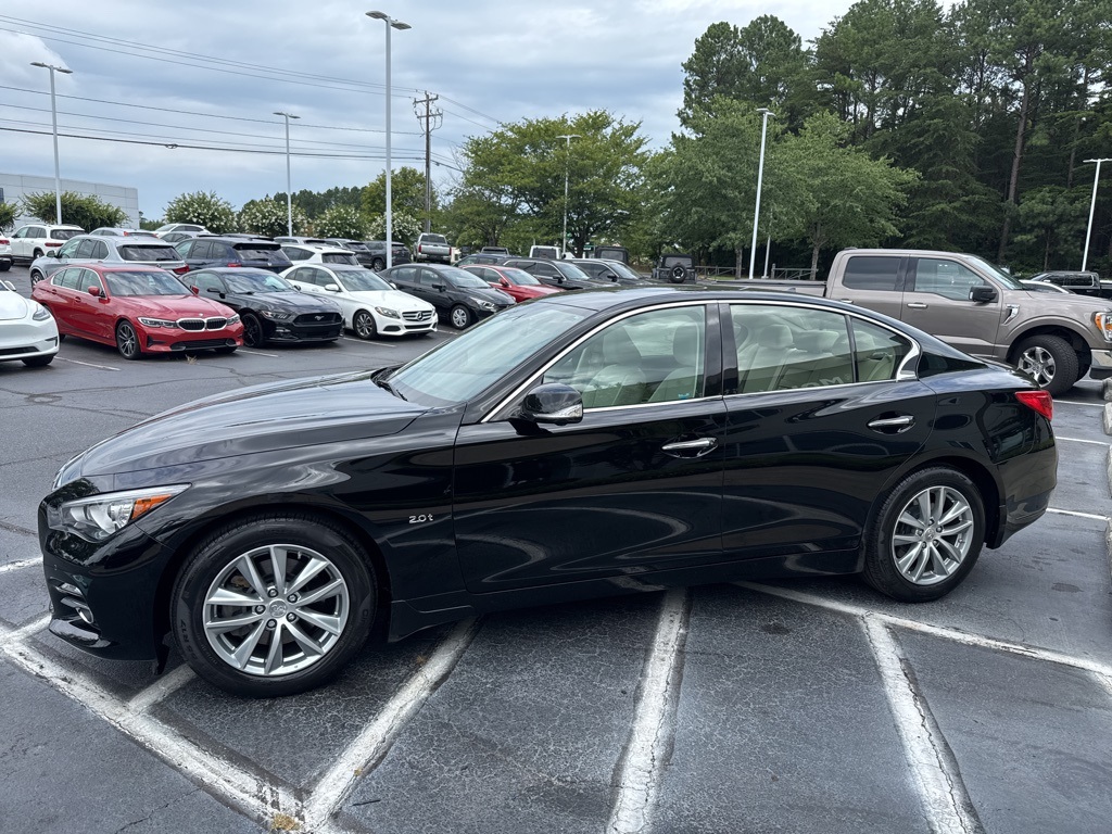 2016 INFINITI Q50 2.0T Premium Image 1 of 11