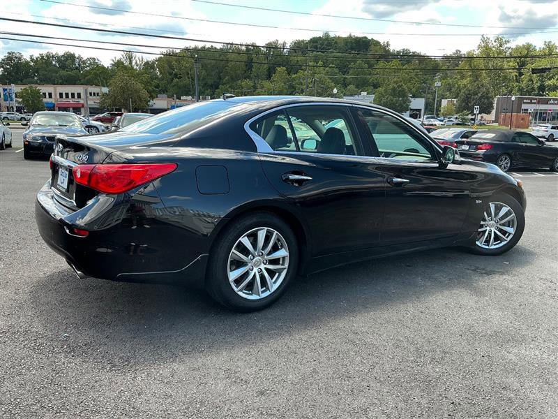 2016 INFINITI Q50 3.0T Premium Image 6 of 47