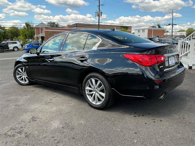 2016 INFINITI Q50 3.0T Premium Image 8 of 47