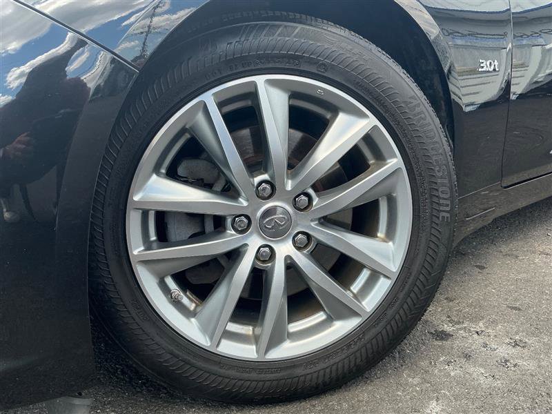 2016 INFINITI Q50 3.0T Premium Image 10 of 47