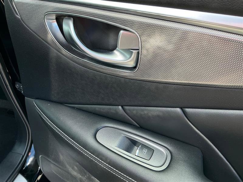 2016 INFINITI Q50 3.0T Premium Image 38 of 47