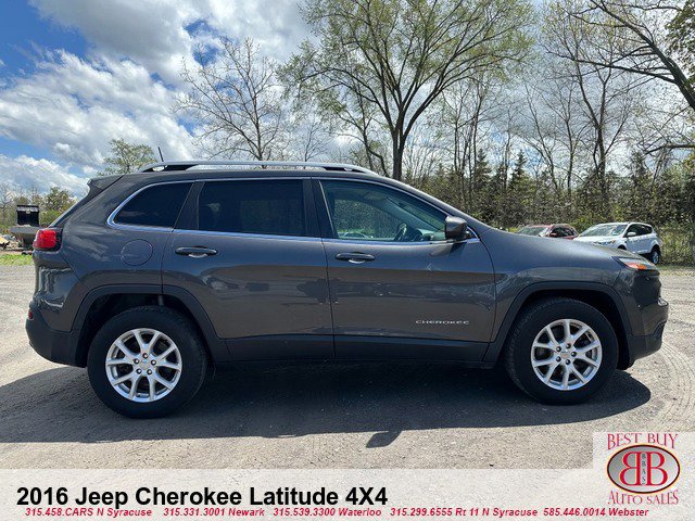 Vehicle image 7 of 18