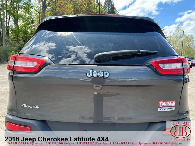 Vehicle image 5 of 18