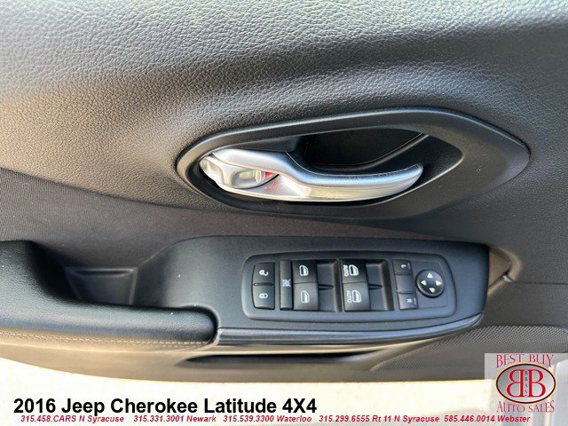 Vehicle image 10 of 18