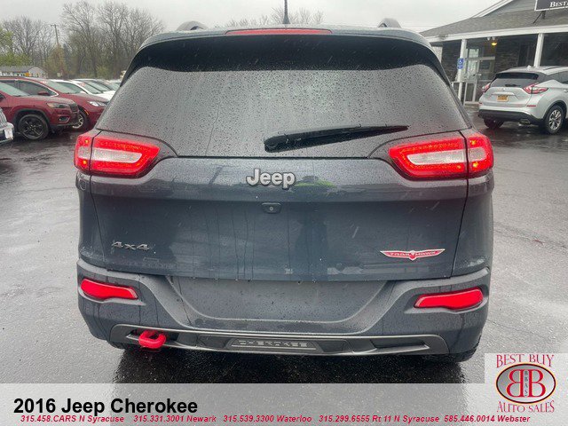 Vehicle image 5 of 18
