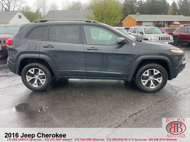 Vehicle image 7 of 18