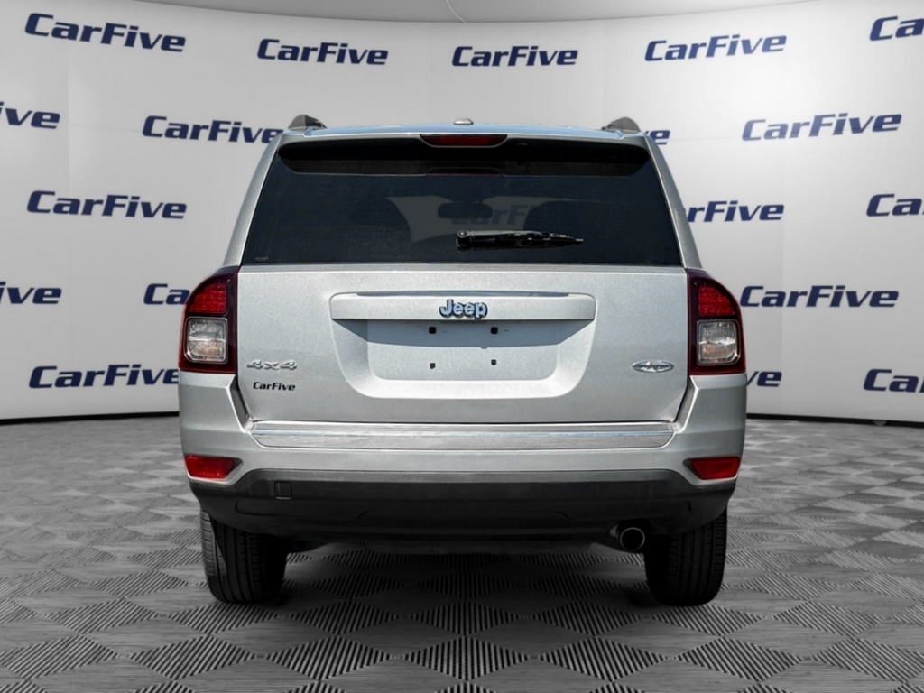 Vehicle image 5 of 35