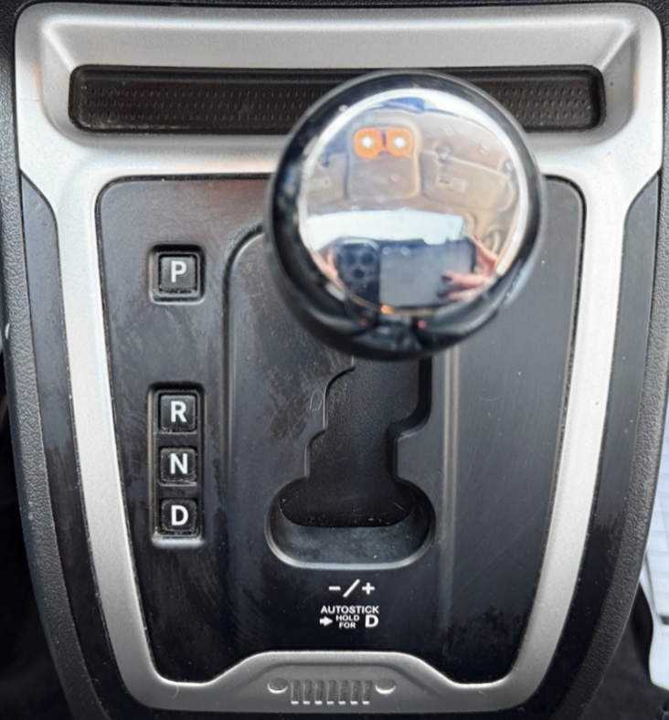 Vehicle image 26 of 35