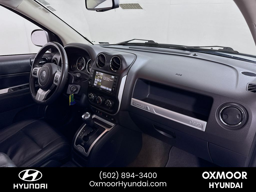 Vehicle image 18 of 31