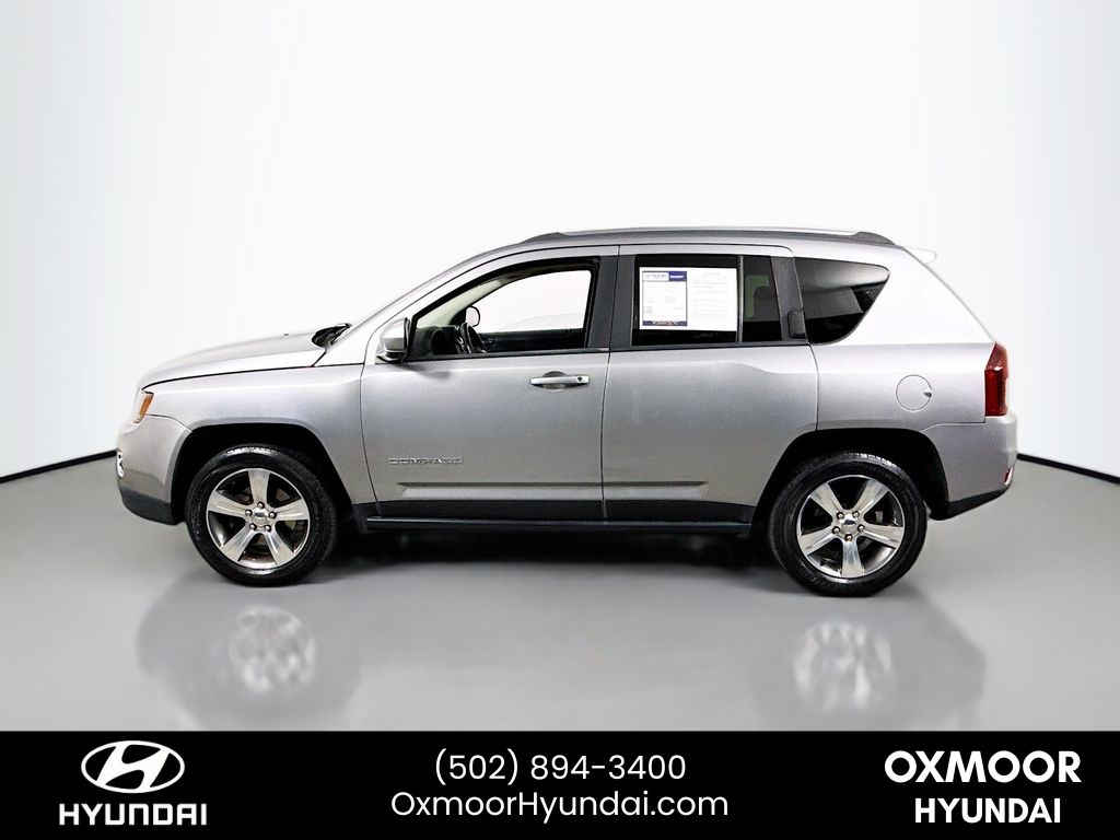 Vehicle image 8 of 31