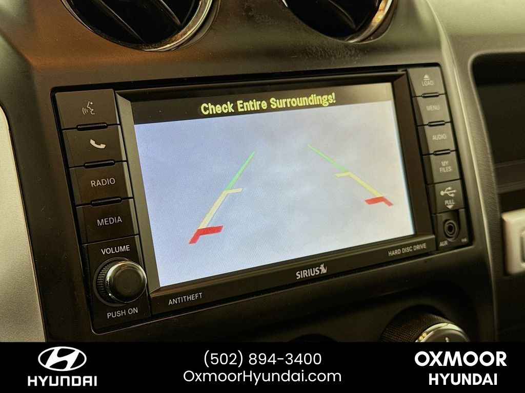 Vehicle image 10 of 31