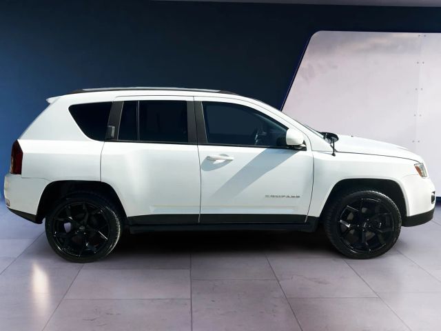 Vehicle image 4 of 24