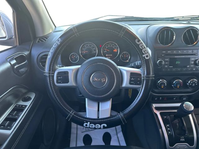 Vehicle image 18 of 24