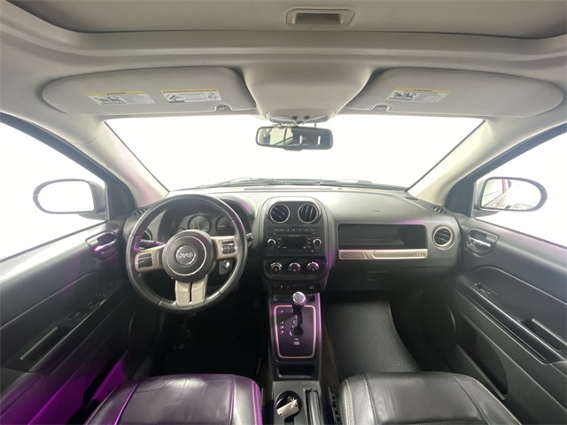 Vehicle image 13 of 23