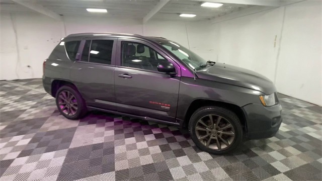 Vehicle image 4 of 23
