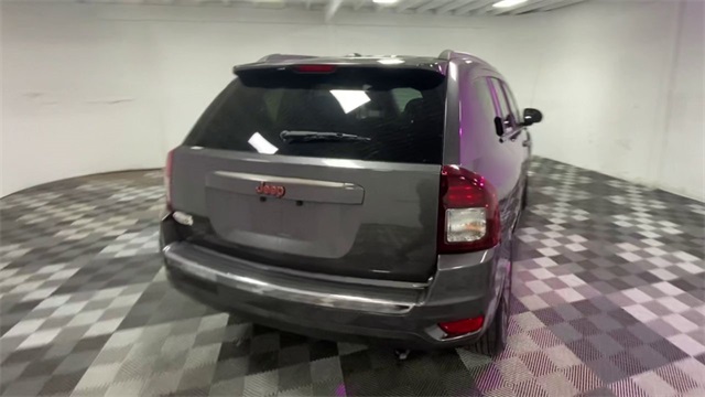 Vehicle image 8 of 23