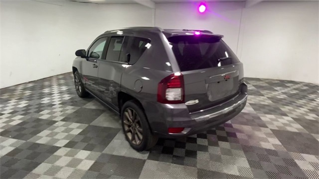 Vehicle image 9 of 23