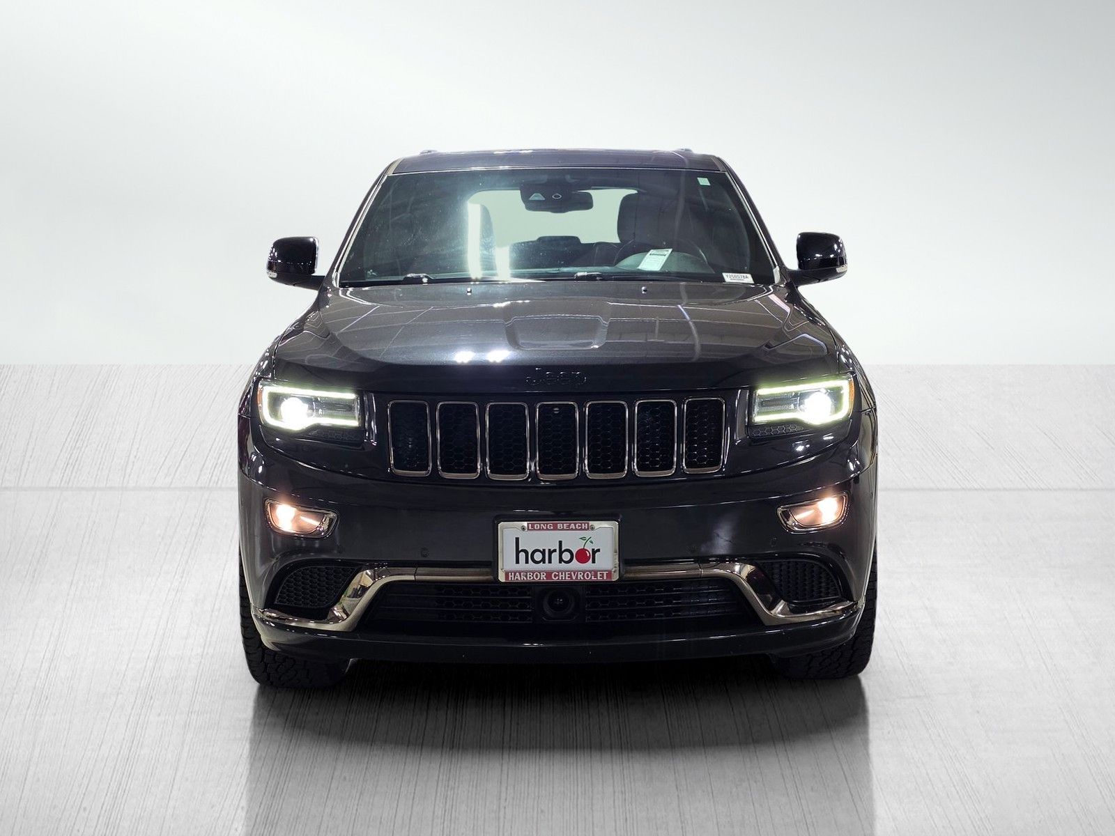 2016 Jeep Grand Cherokee High Altitude Image 2 of 40