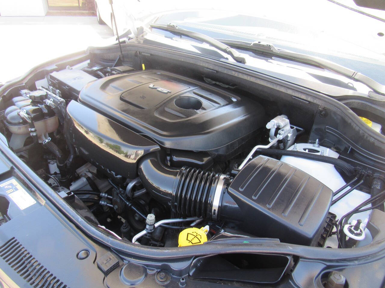 Vehicle image 10 of 23