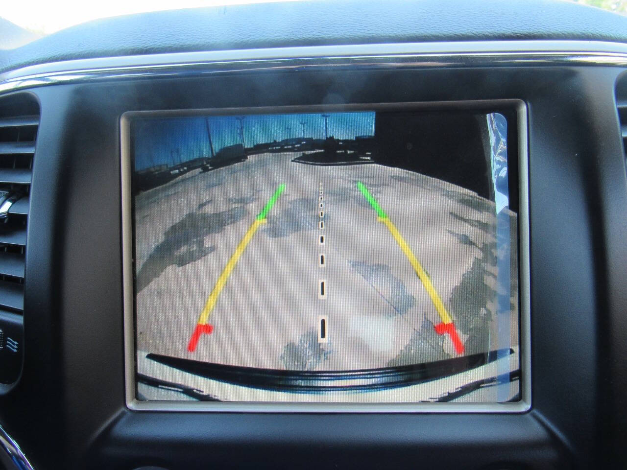 Vehicle image 22 of 23