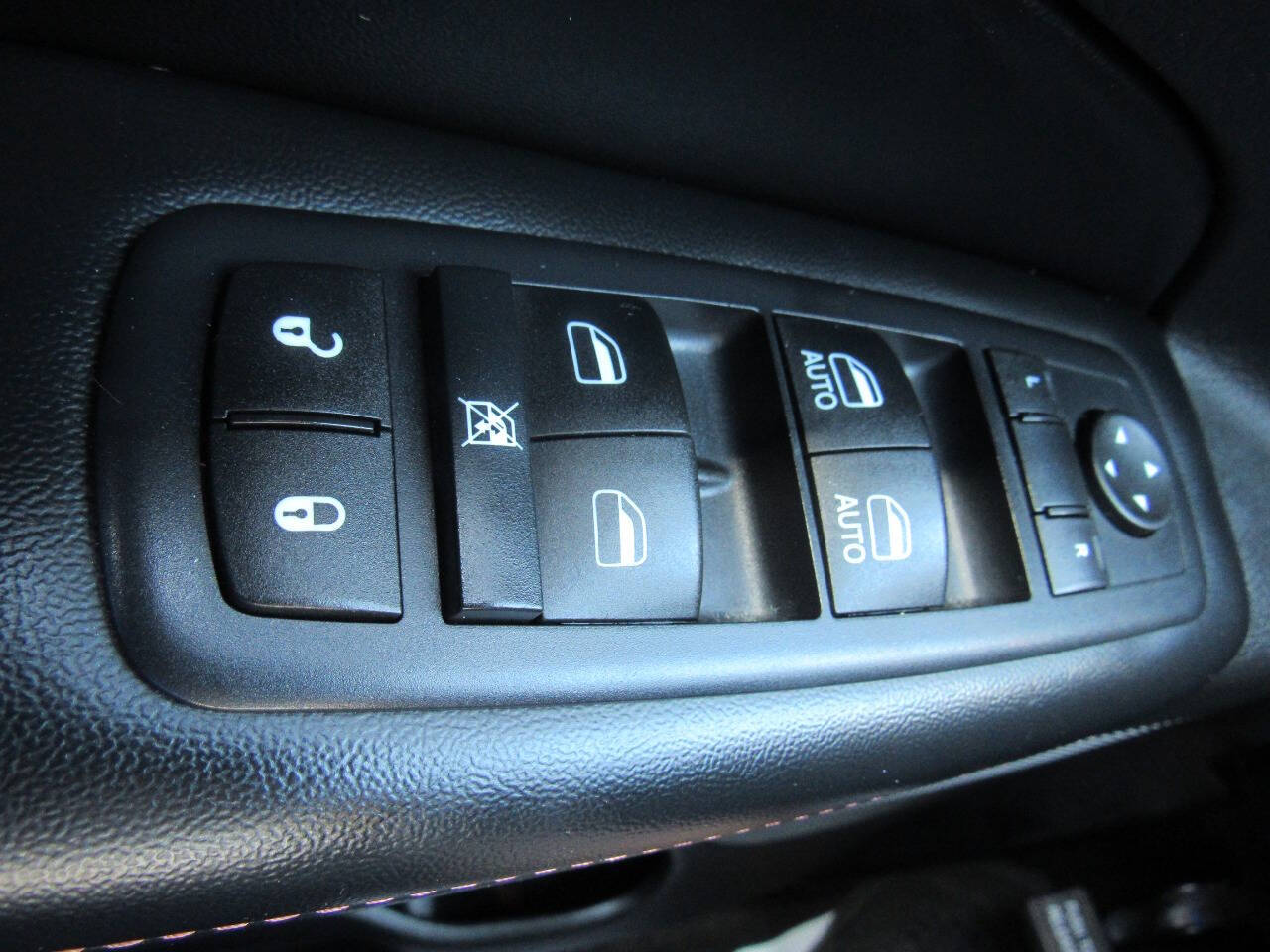 Vehicle image 23 of 23