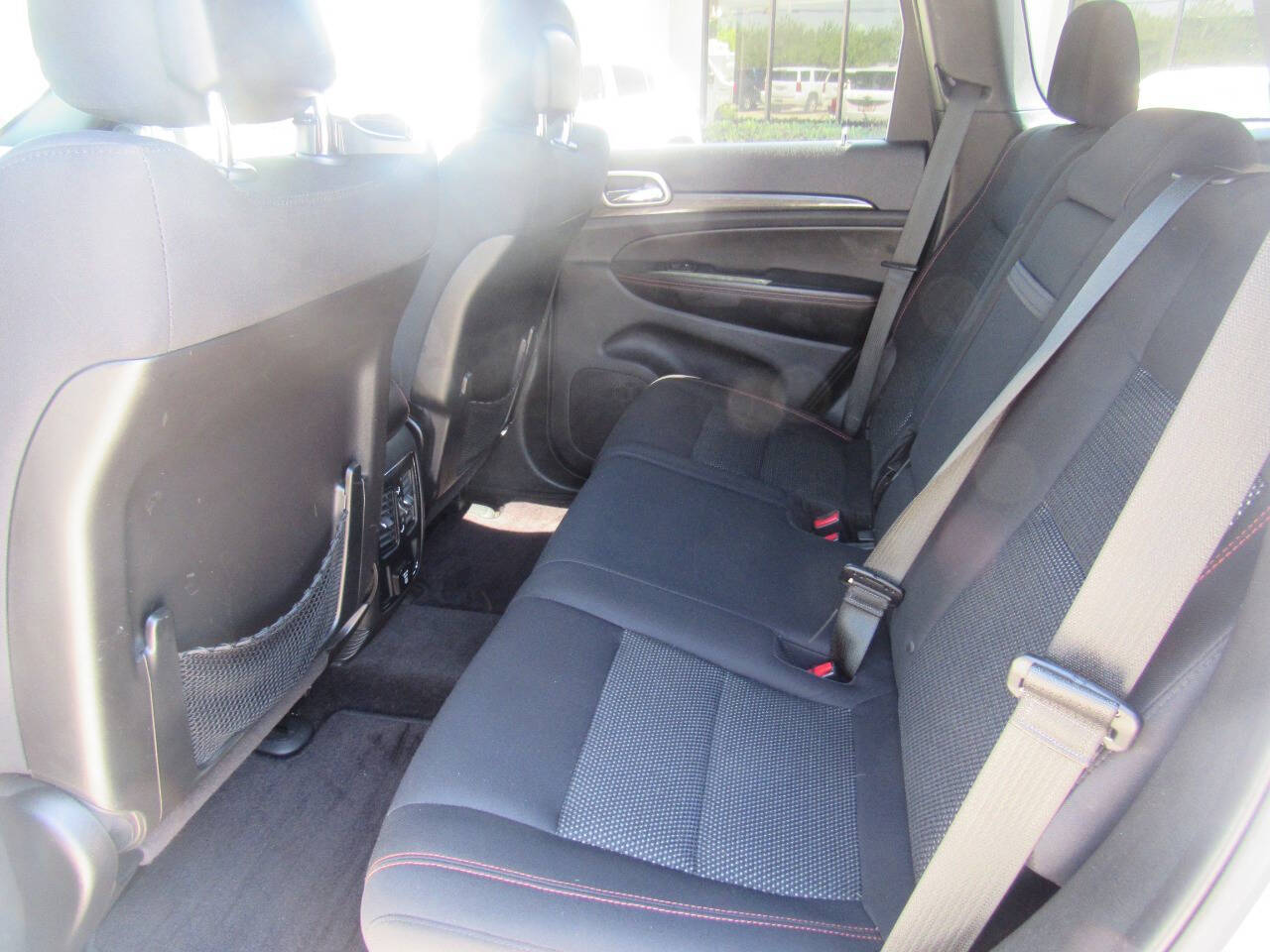 Vehicle image 14 of 23