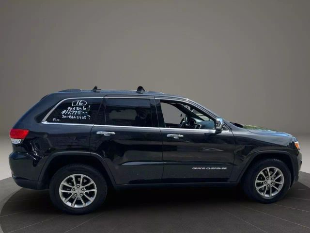 Vehicle image 7 of 35