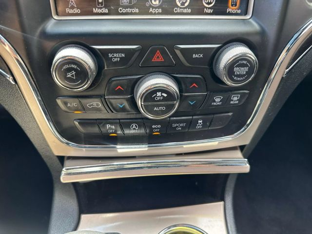 Vehicle image 28 of 35