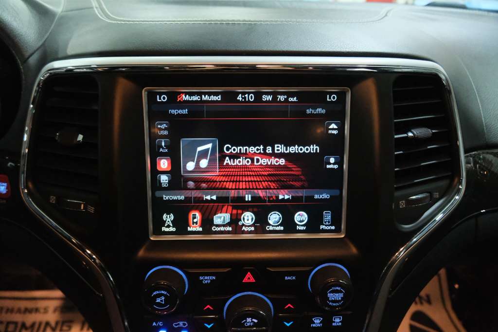 2016 Jeep Grand Cherokee SRT Night Image 27 of 42