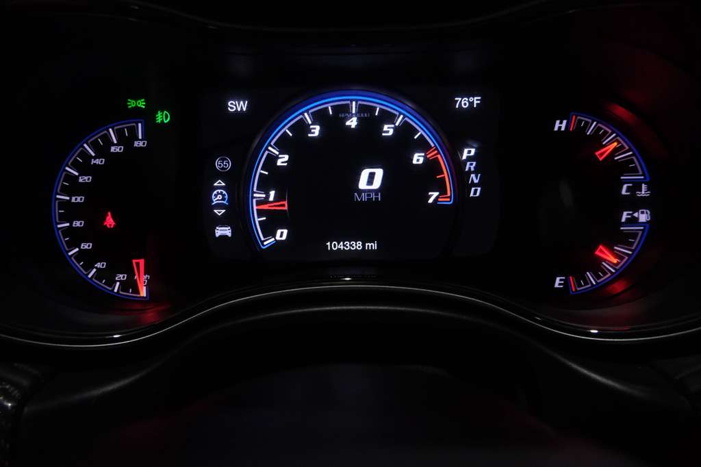 2016 Jeep Grand Cherokee SRT Night Image 26 of 42