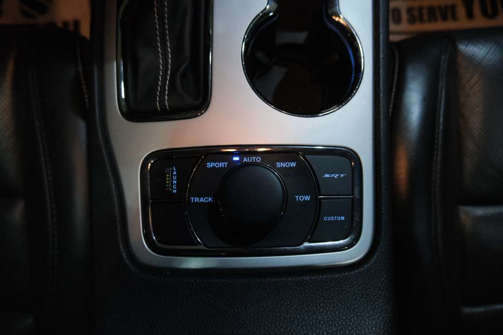 2016 Jeep Grand Cherokee SRT Night Image 29 of 42