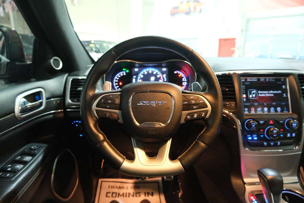 2016 Jeep Grand Cherokee SRT Night Image 25 of 42