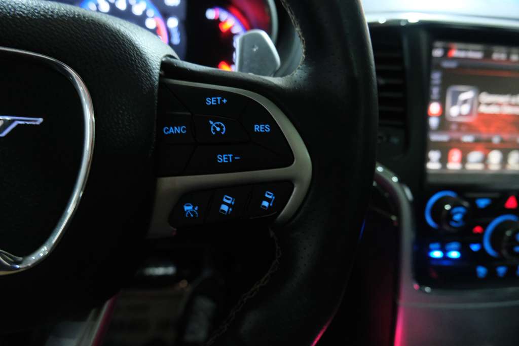 2016 Jeep Grand Cherokee SRT Night Image 40 of 42