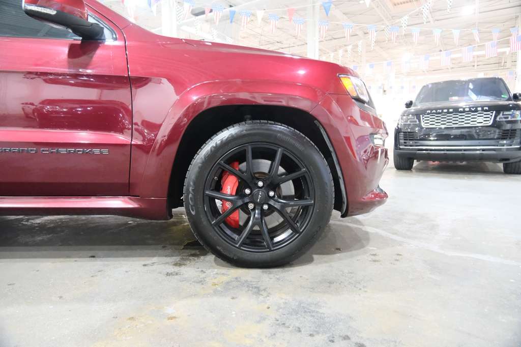 2016 Jeep Grand Cherokee SRT Night Image 11 of 42