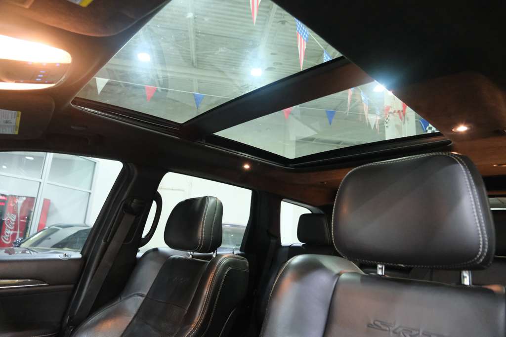 2016 Jeep Grand Cherokee SRT Night Image 22 of 42