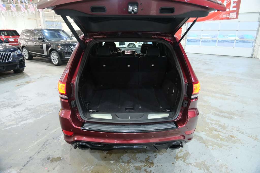 2016 Jeep Grand Cherokee SRT Night Image 14 of 42