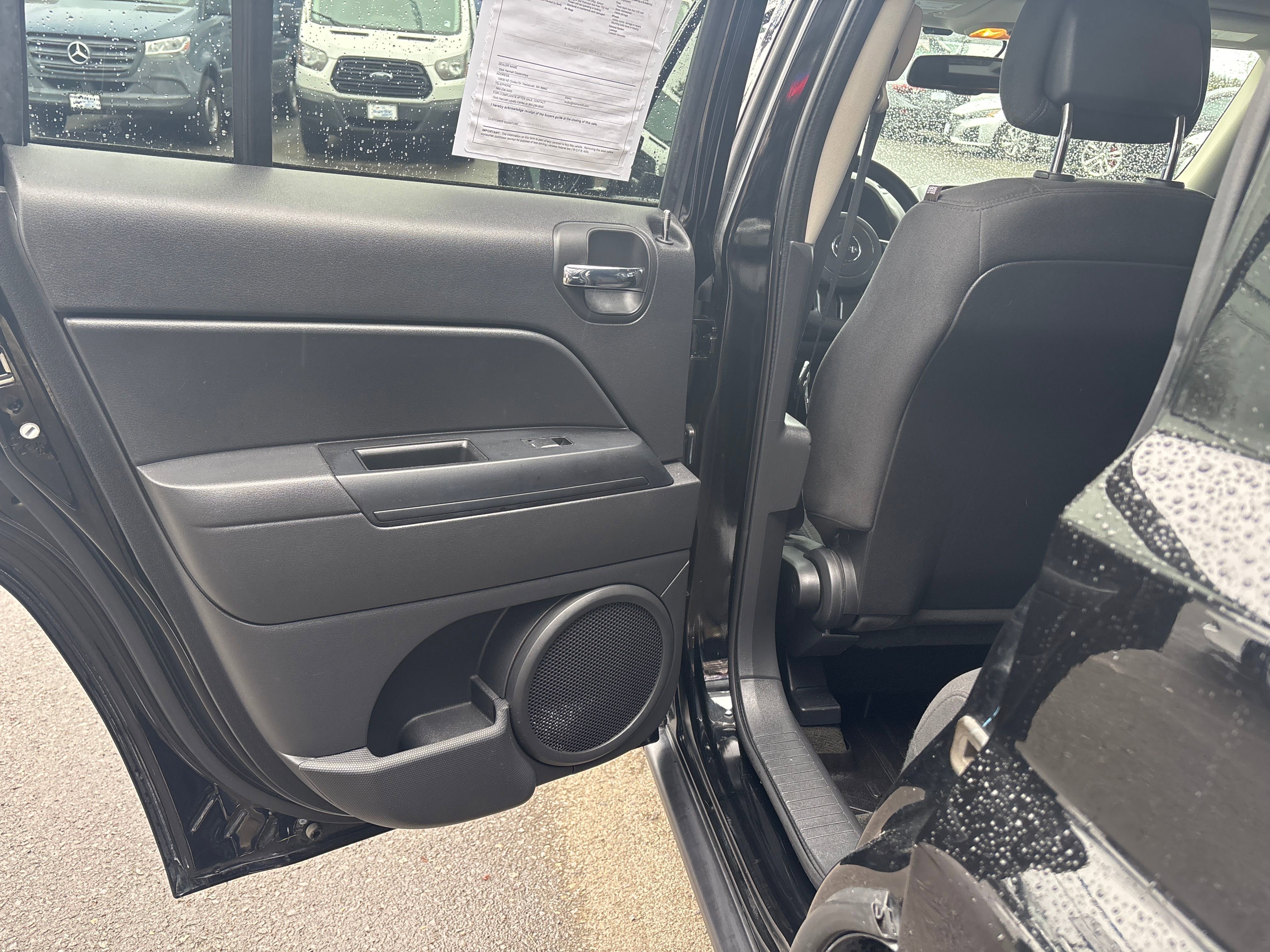 Vehicle image 13 of 24