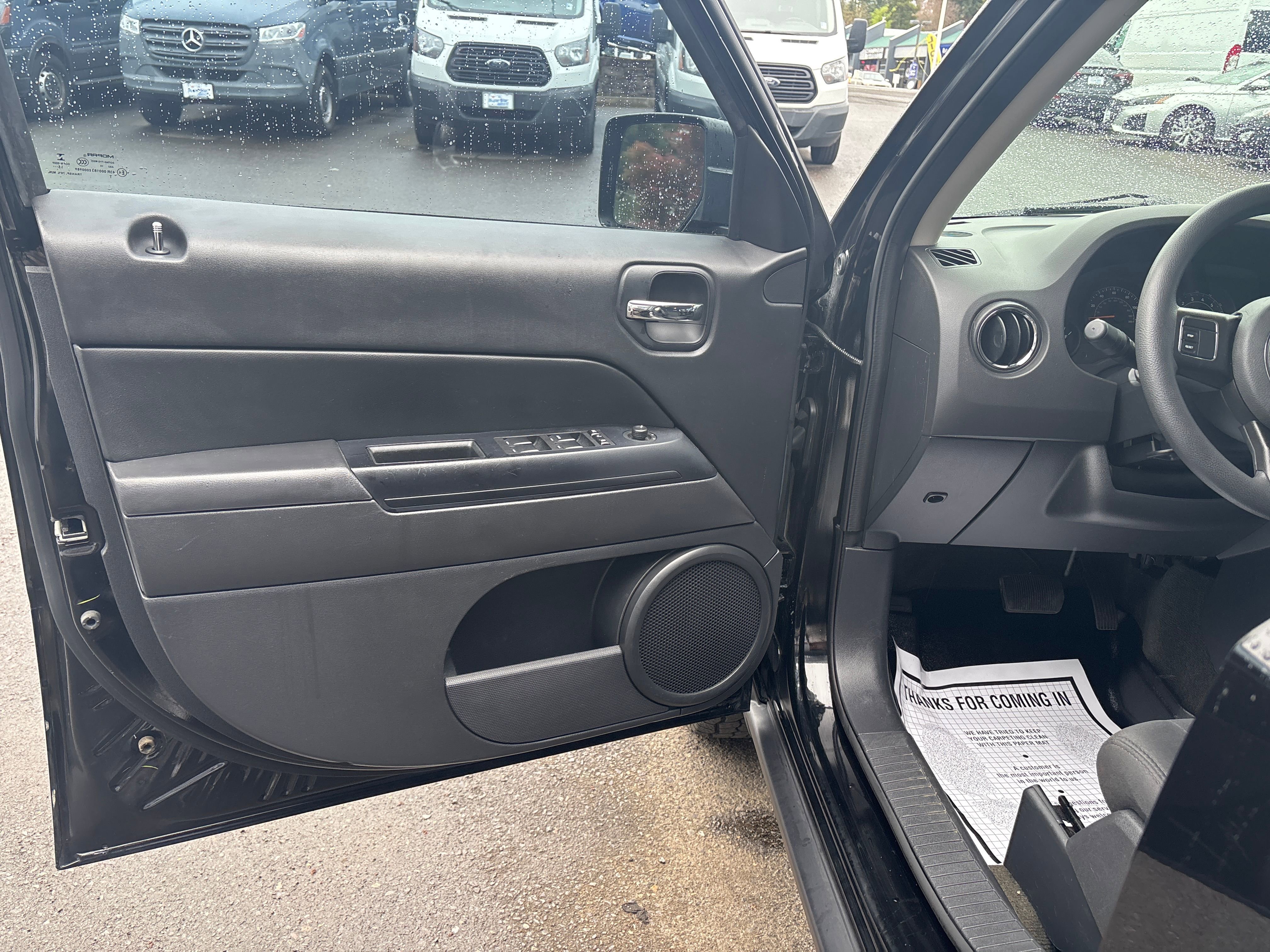 Vehicle image 9 of 24