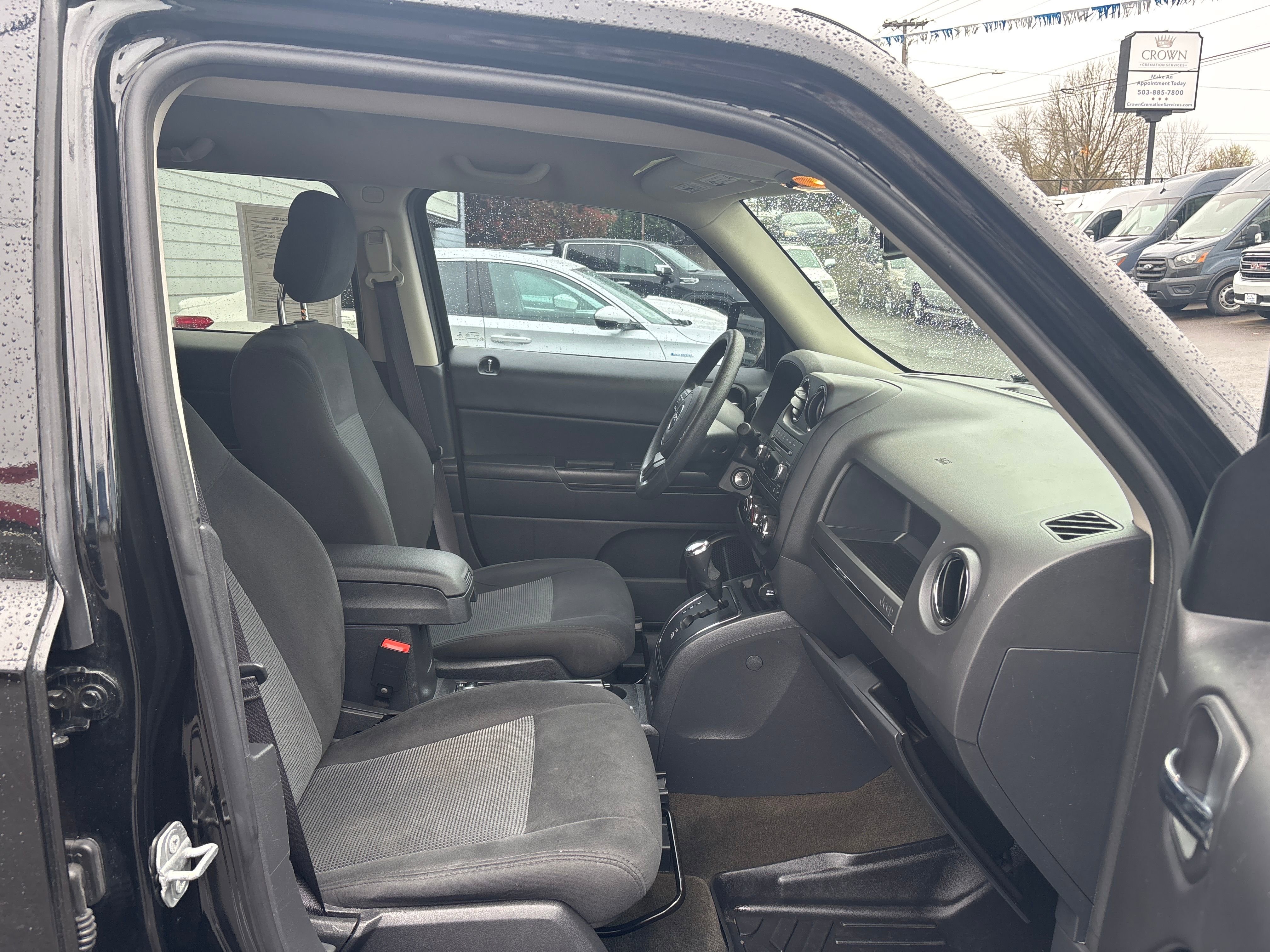 Vehicle image 20 of 24