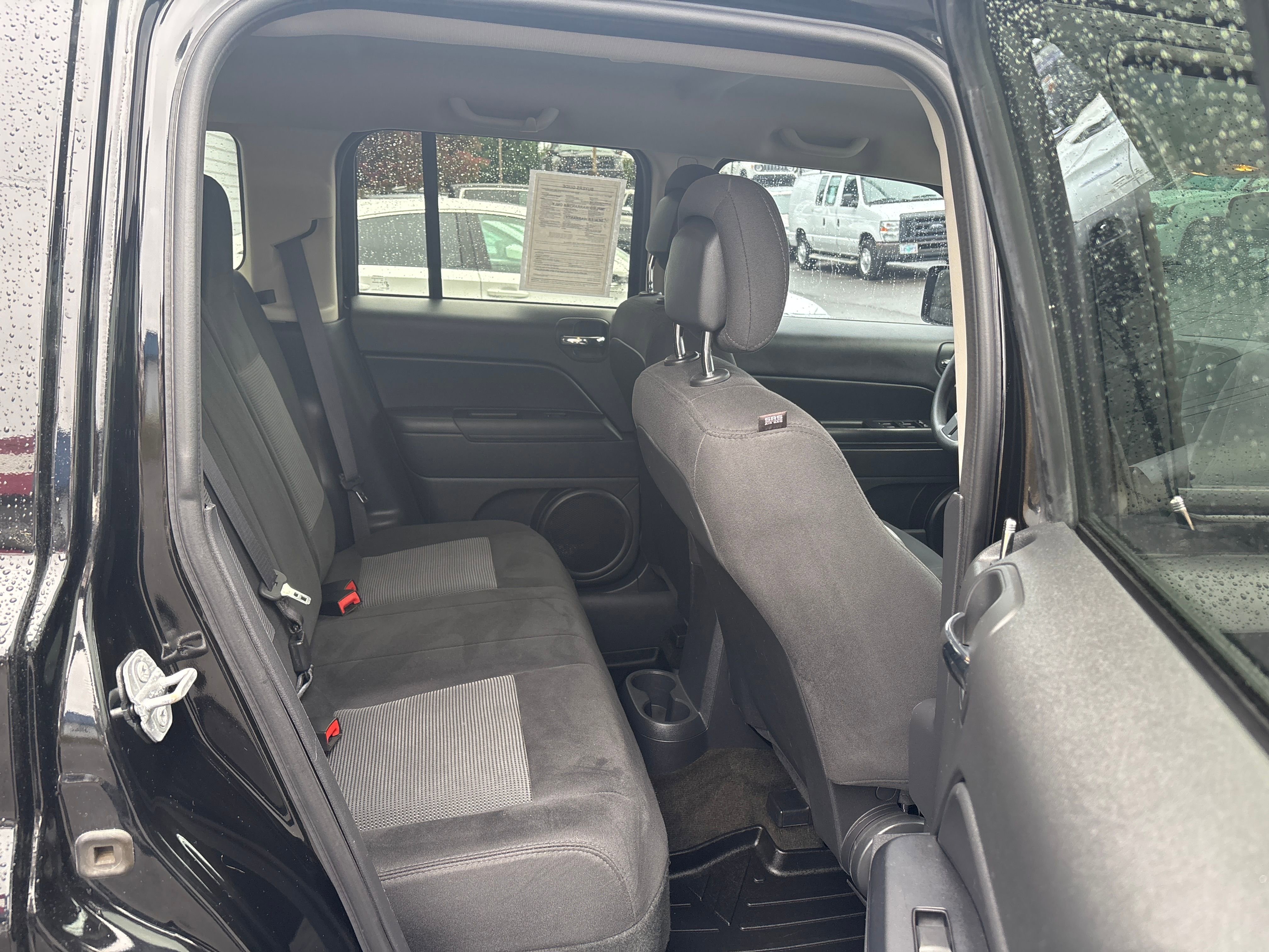 Vehicle image 18 of 24