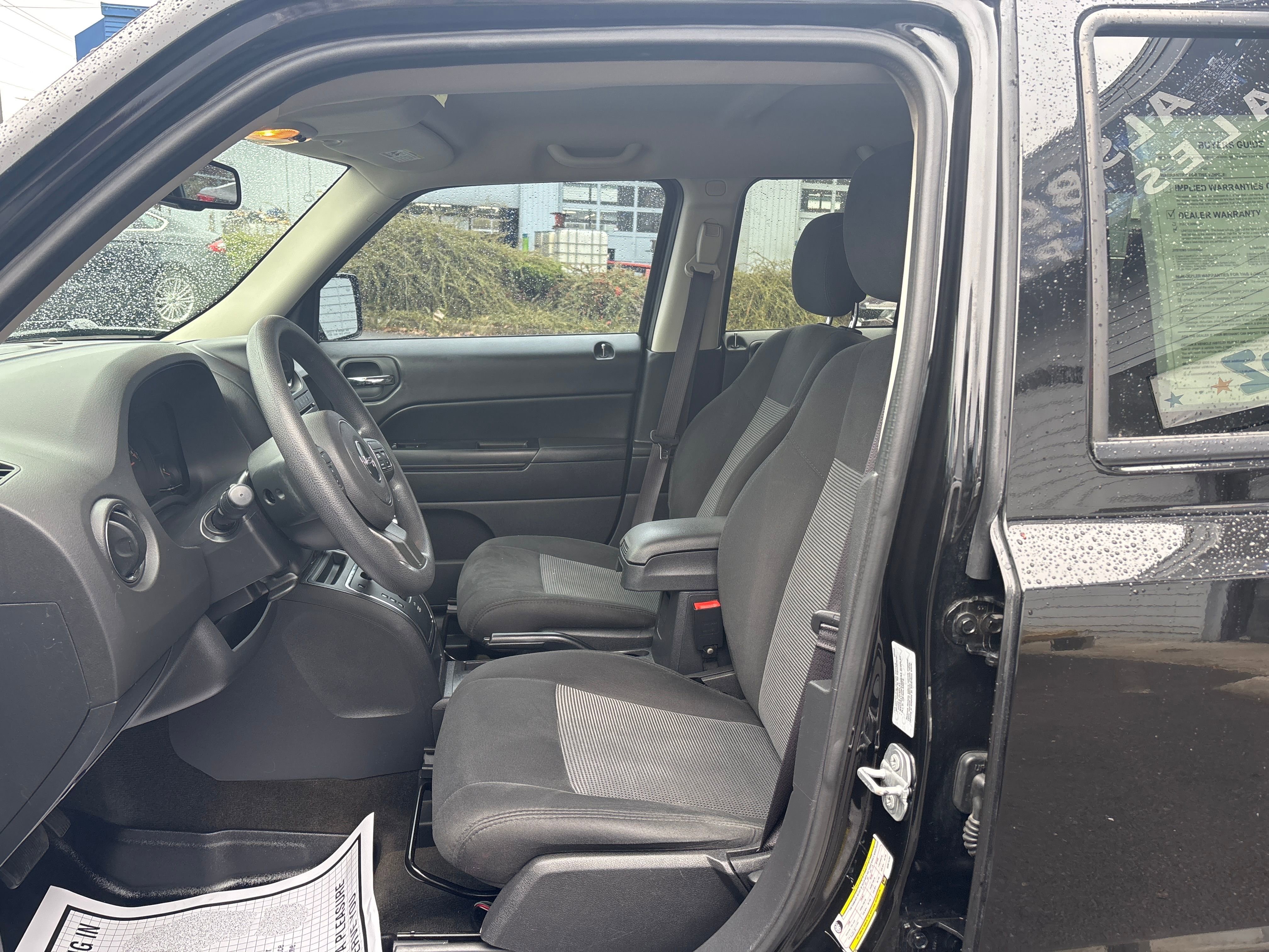 Vehicle image 10 of 24