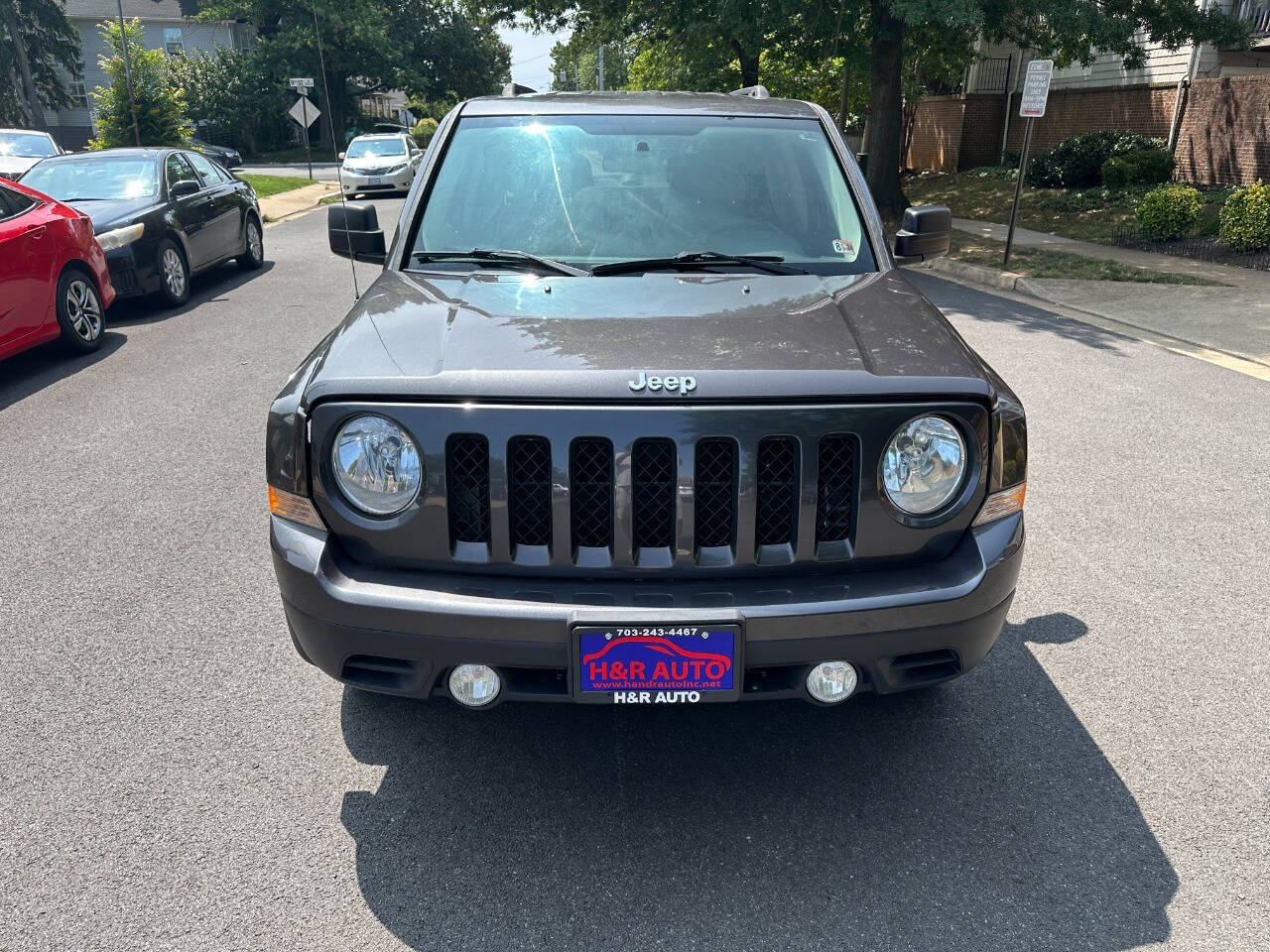 Vehicle image 4 of 20