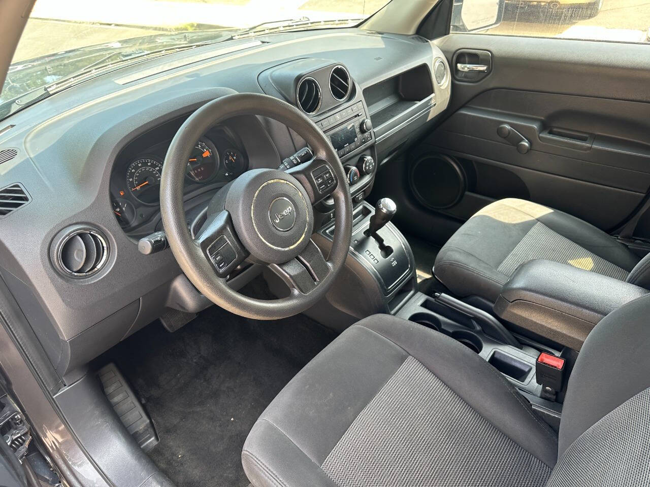 Vehicle image 9 of 20