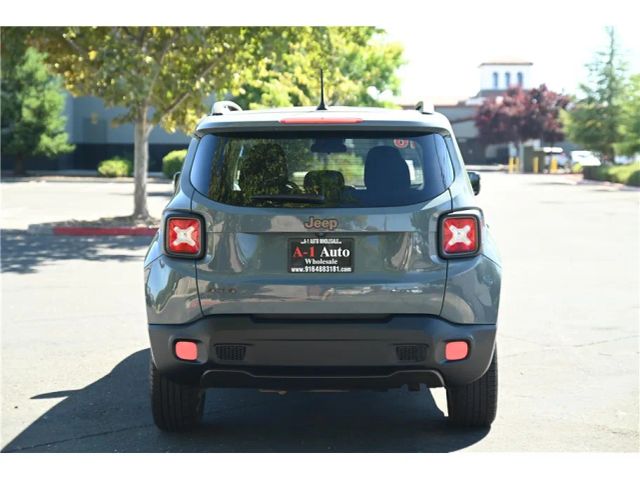2016 Jeep Renegade 75th Anniversary Image 4 of 19