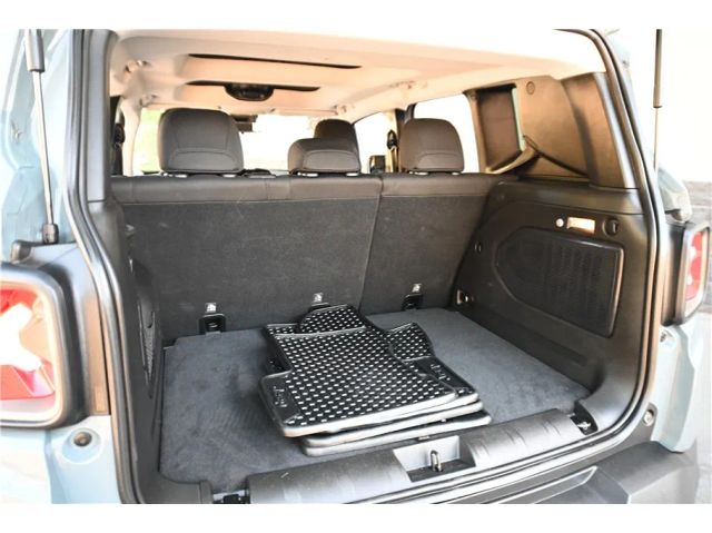 2016 Jeep Renegade 75th Anniversary Image 7 of 19