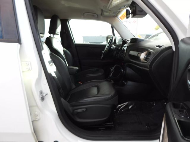 Vehicle image 22 of 25