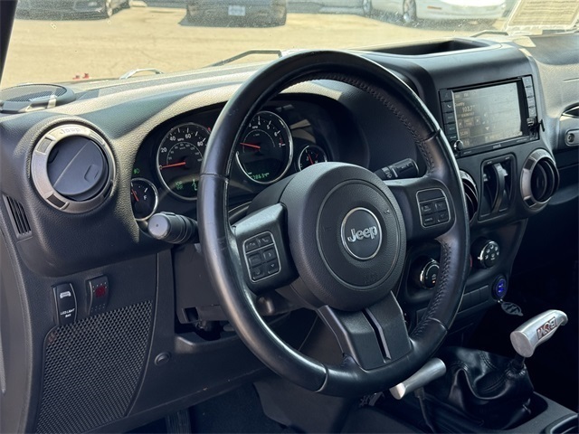 Vehicle image 18 of 43