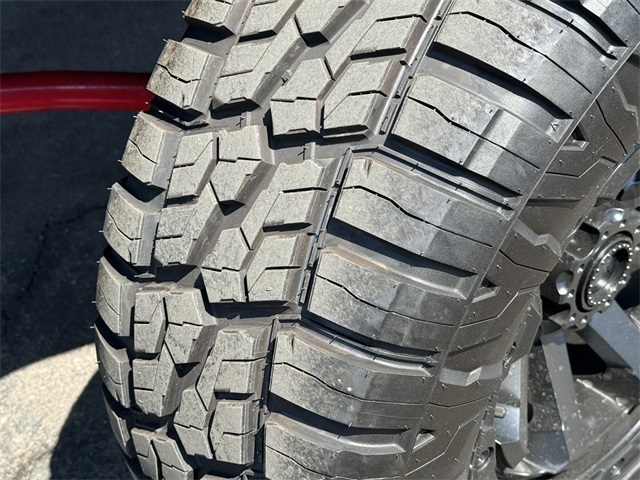 Vehicle image 10 of 43