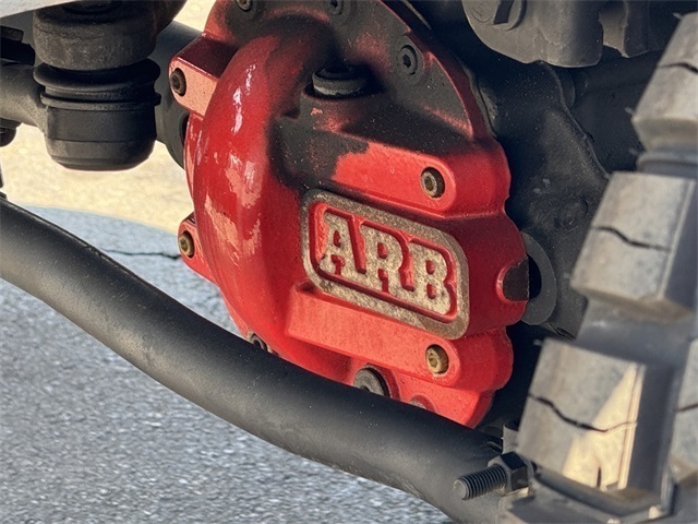 Vehicle image 29 of 43