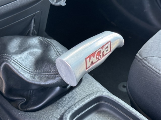 Vehicle image 23 of 43